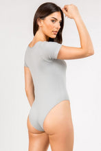 Load image into Gallery viewer, Scoopneck Seamless Bodysuit - Wine Red
